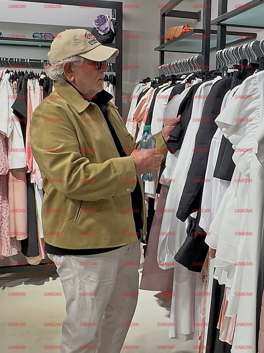 Țăndărică a luat umerașele la rând în mall