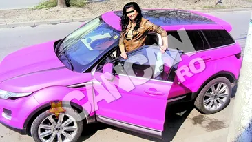 CANCAN a descoperit-o pe stapana celei mai fistichii masini din Bucuresti! Proprietara Range-ului roz face bani din amanet