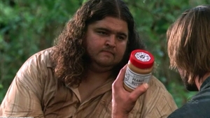 Îl mai ții minte pe simpaticul Hurley din serialul Lost? Cum arată acum, după ce a slăbit 45 kg
