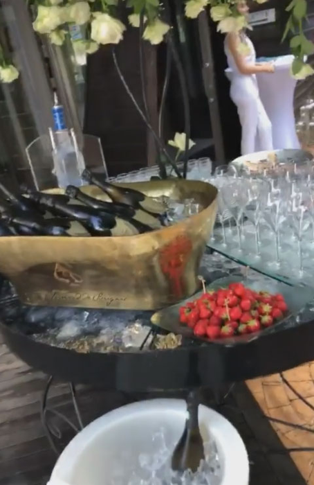 "Soso" a avut parte de un super party cu ocazia împlinirii a 60 de ani