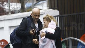 Solistul trupei Voltaj a ţinut ascuns momentul naşterii, dar noi…Am făcut primele fotografii cu bebeluşa lui Călin Goia!