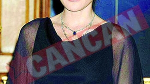 Carla se imbraca din ASIA