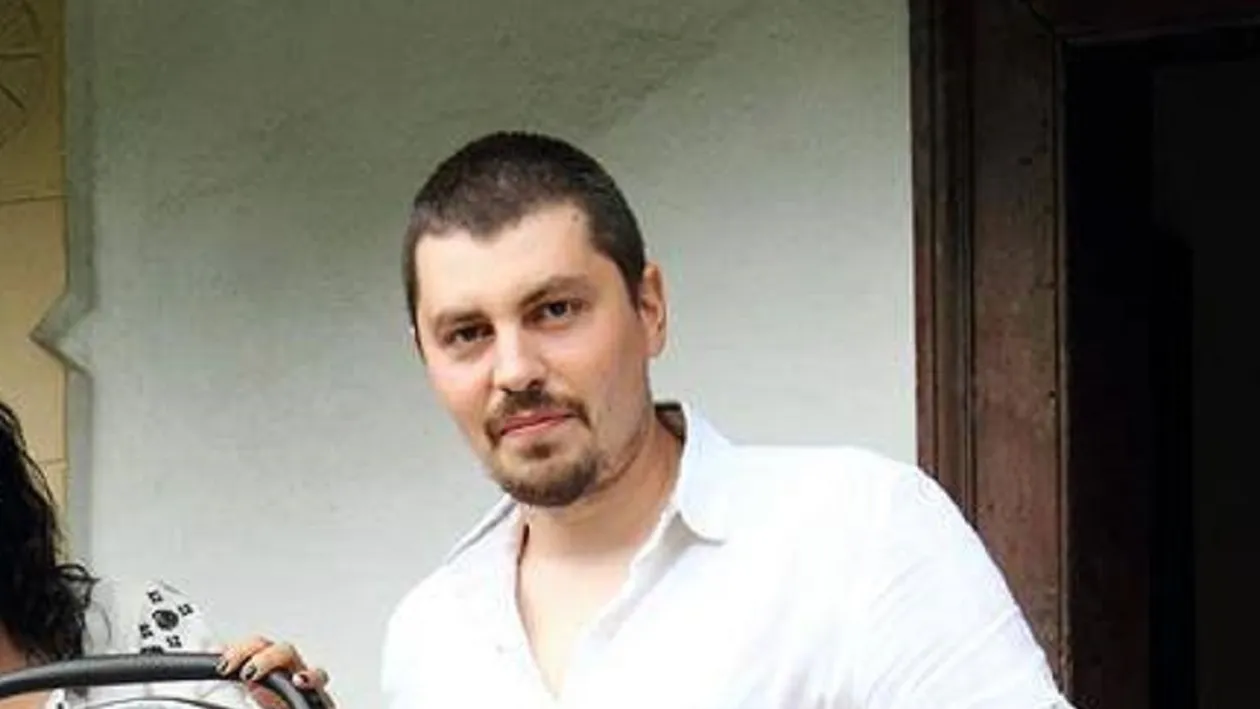 Iubita poliţistului din Olt împuşcat în cap : Totul a fost o joacă”. Fosta soţie a ofiţerului: Nu aşa îl ştiu eu pe fostul soţ...