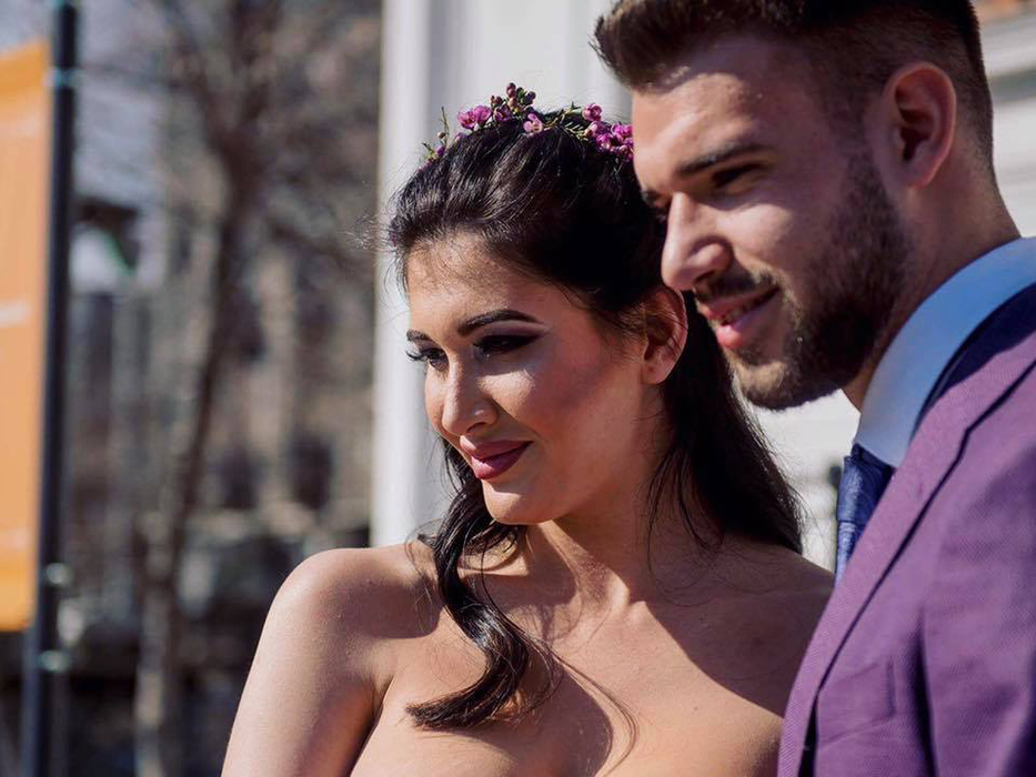 Alexandru şi Ioana s-a căsătorit, civil, în luna martie