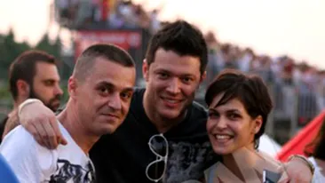 VIDEO Anda Adam, prea ocupata pentru Victor Slav! Prezentatorul a mers singur la concertul Bon Jovi!