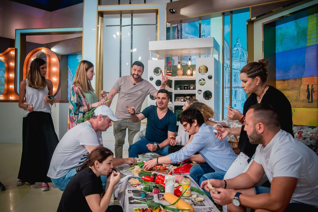 Ce se întâmplă cu adevărat în culisele emisiunii ”La Măruță” Sursă Foto: Protv.ro