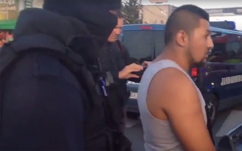 George Fir i-a bătut măr pe romii care l-au şicanat în trafic, încercând apoi să îl lovească cu bâtele