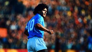 Mărturii incredibile despre Diego Maradona: „A murit sărac… I-au furat tot”