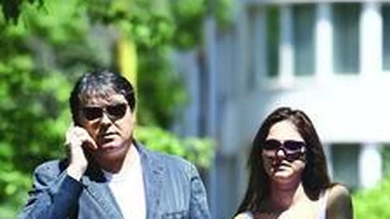 Logodnica lui Cioroianu ne acuza de viol