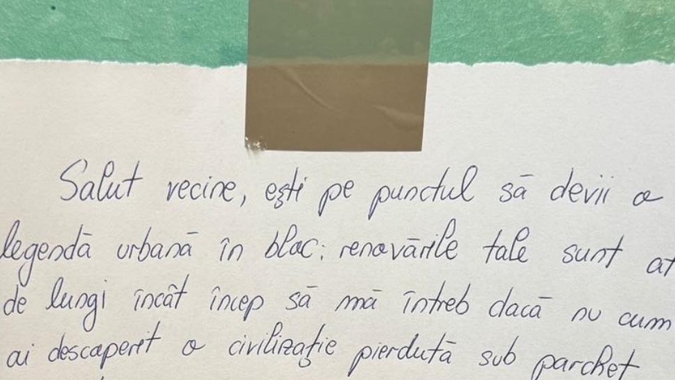 Ce mesaj a lăsat un român, exasperat de zgomotul produs de un vecin, la avizier. S-a viralizat rapid!