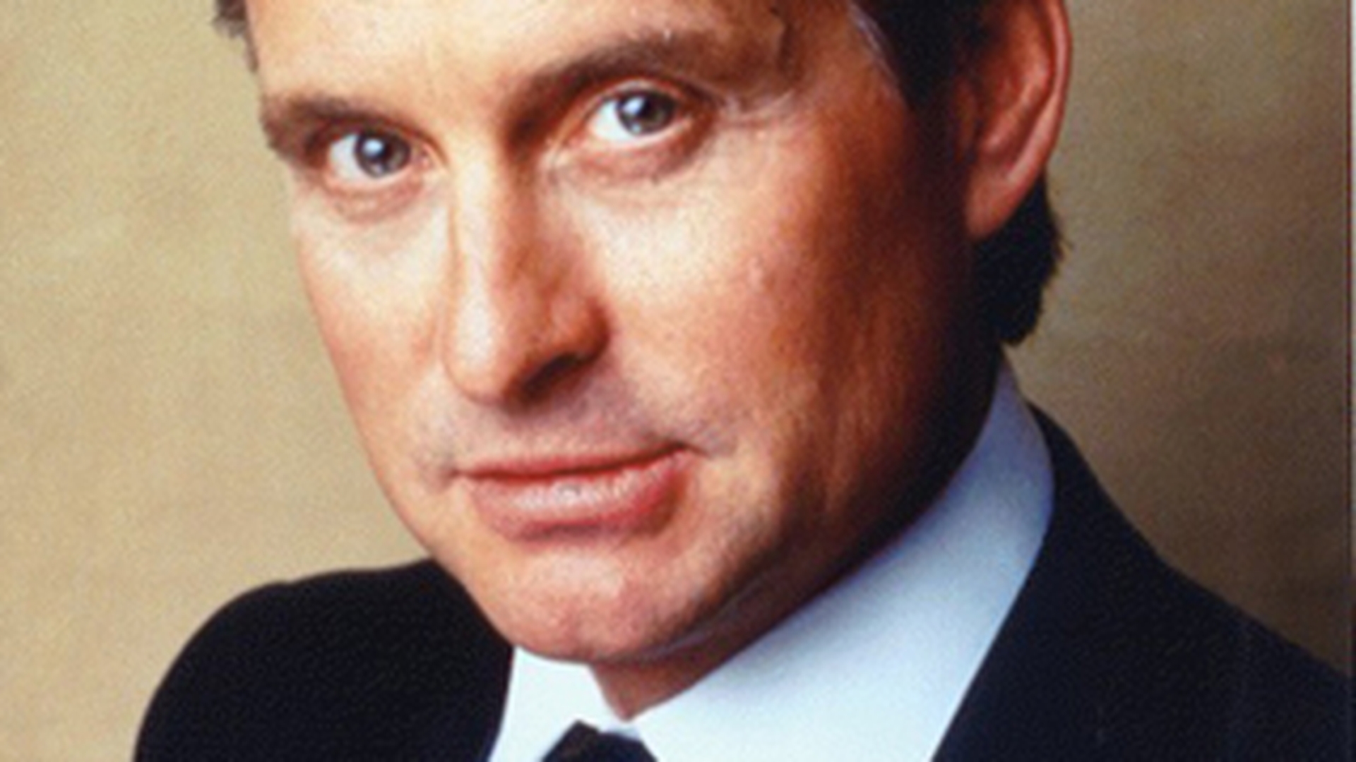Dan Negru protesteaza impotriva expunerii imaginilor cu Michael Douglas aflat in ultimele luni de viata