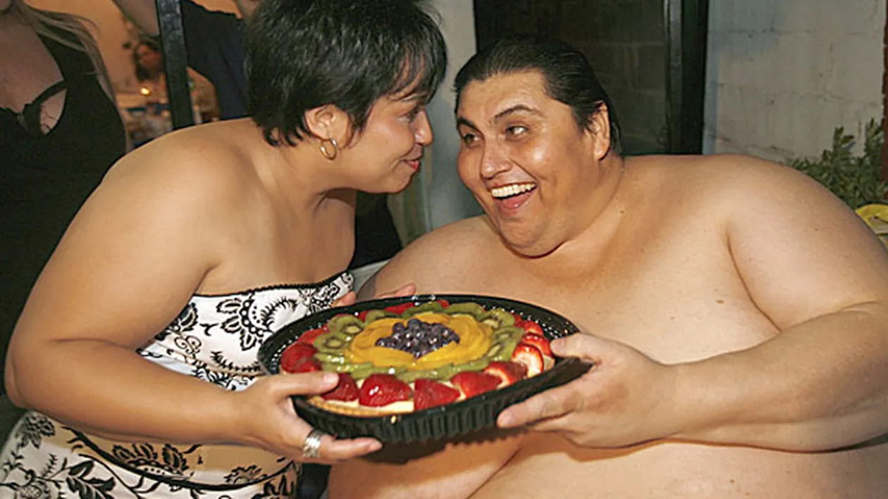 A murit cel mai gras om din lume! Cat reusise sa slabeasca si cum arata inainte sa-si dea ultima suflare