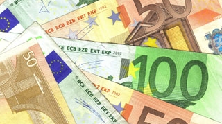 Un barbat care voia sa comercializeze valuta falsa, prins de politistii clujeni
