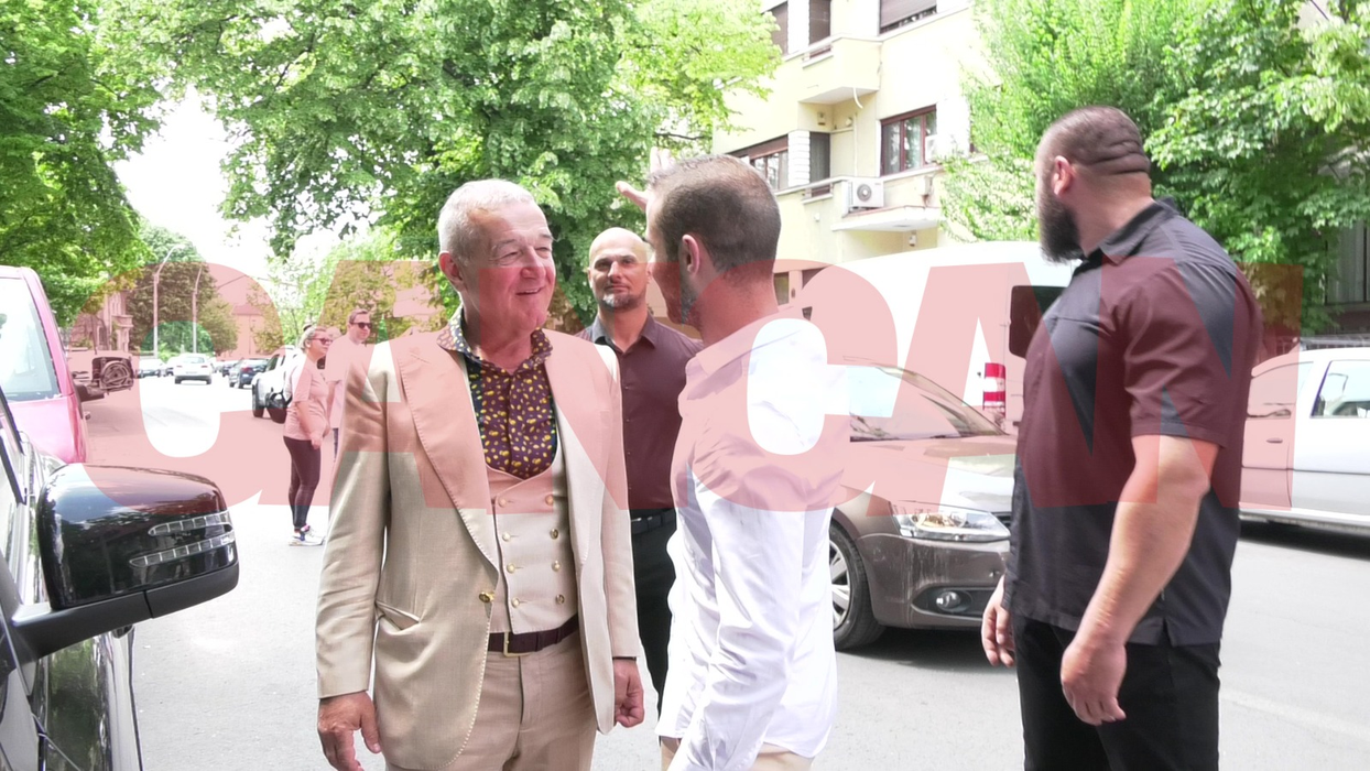 Gigi Becali, la cununia religioasă a fiicei fostului selecționer, Anghel Iordănescu (Foto: CANCAN.RO)