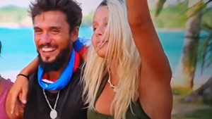 Carmen Grebenișan și Andrei Krișan, surprinși în ipostaze tandre la Survivor România de la Pro TV. Oare ce vor spune soțul Faimoasei și iubita Războinicului?!