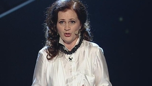 Mama ei i-a interzis sa cante. Dupa aparitia la "Romanii au talent" lumea o opreste pe strada sa-i spuna ce voce minunata are