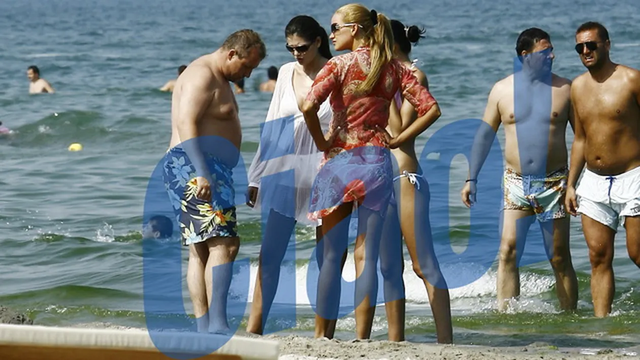 Azi se plimba prin Dubai, mananca in L.A. si-si fac sarbatorile la Paris, dar uite cum aratau acum 5 ani, aproape dezbracate!