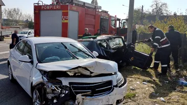 Accident grav în Târgoviște. Un copil și trei adulți au fost răniți