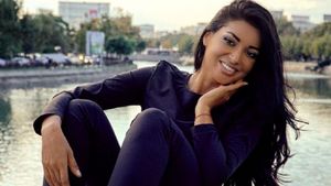 Ce a făcut Elena Ionescu după ce a câştigat Survivor! Fanii au luat foc: "Toată lumea o plângea şi primul lucru pe care l-a făcut a fost să-şi pună...