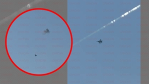 Încă o dronă a pătruns în România! Momentul în care avionul F-16 o doboară a fost filmat