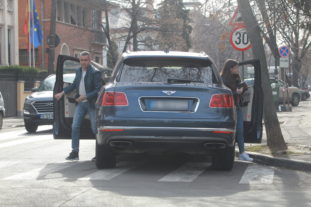 Remus Truică a apărut cu un Bentley de un sfert de milion de euro