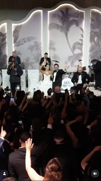 Snoop Dogg a cântat la o nuntă armenească, iar imaginile s-au răspândit în toată lumea. Cine sunt mirii care au ”spart” o avere pentru doar 5 melodii