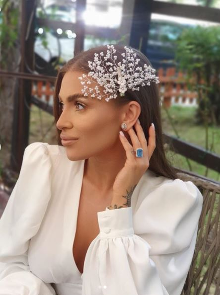 Oana Radu s-a casătorit cu antrenorul de fitness Cătălin Dobrescu! Ce rochie de mireasă a purtat în ziua cununiei civile