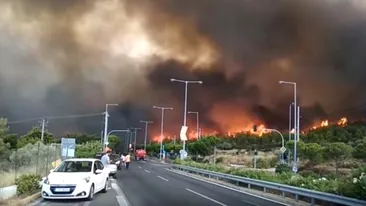 Avertizare de călătorie! Risc ridicat de incendii în mai multe regiuni din Grecia
