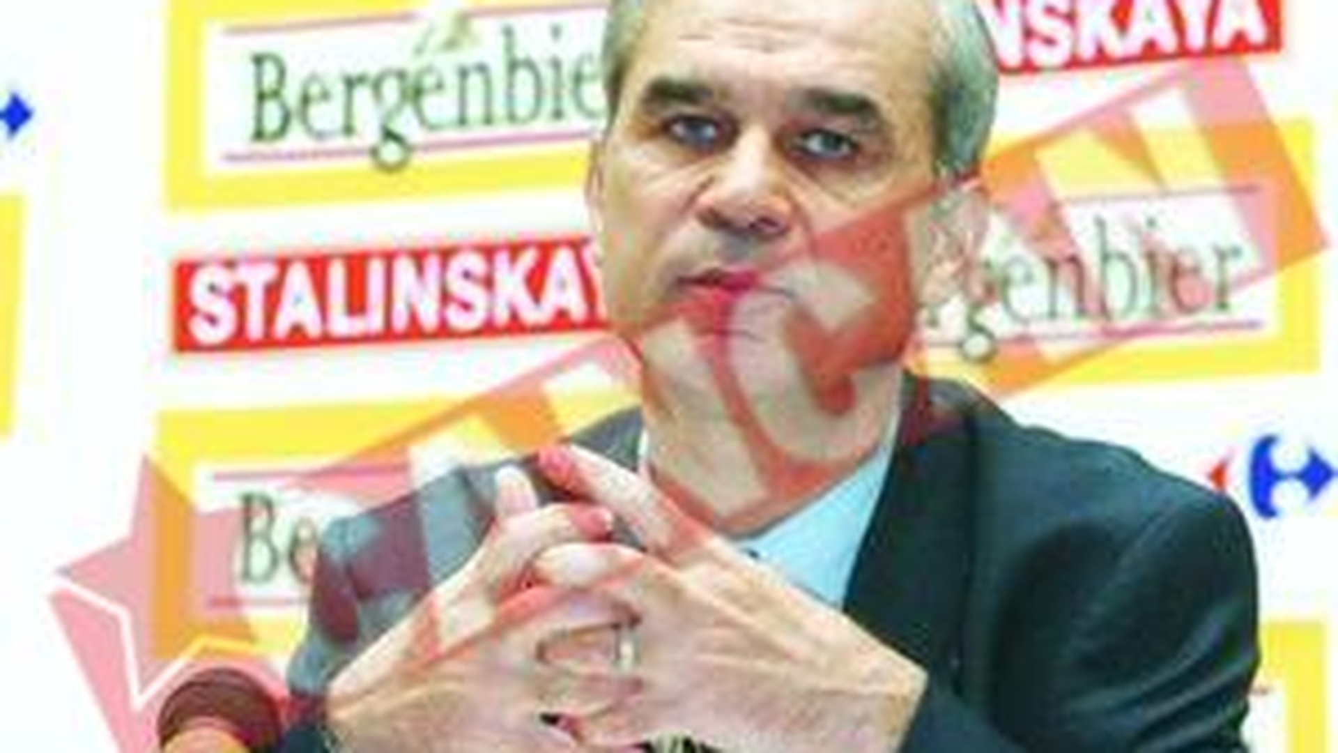 Iordanescu isi doneaza salariul orfanilor