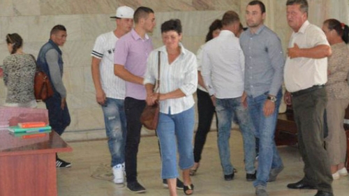 De ce “botez” au avut parte violatorii din Vaslui din partea colegilor de celula! “Adu margarina ca sa…!”
