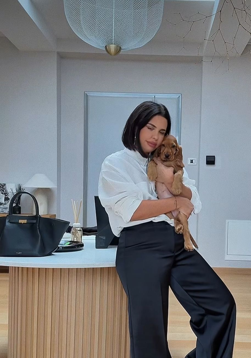 Cum arată penthouse-ul în care locuiește Andreea Popescu cu Rareș Cojoc și cei trei copii. Are saună, cinema și terasă!