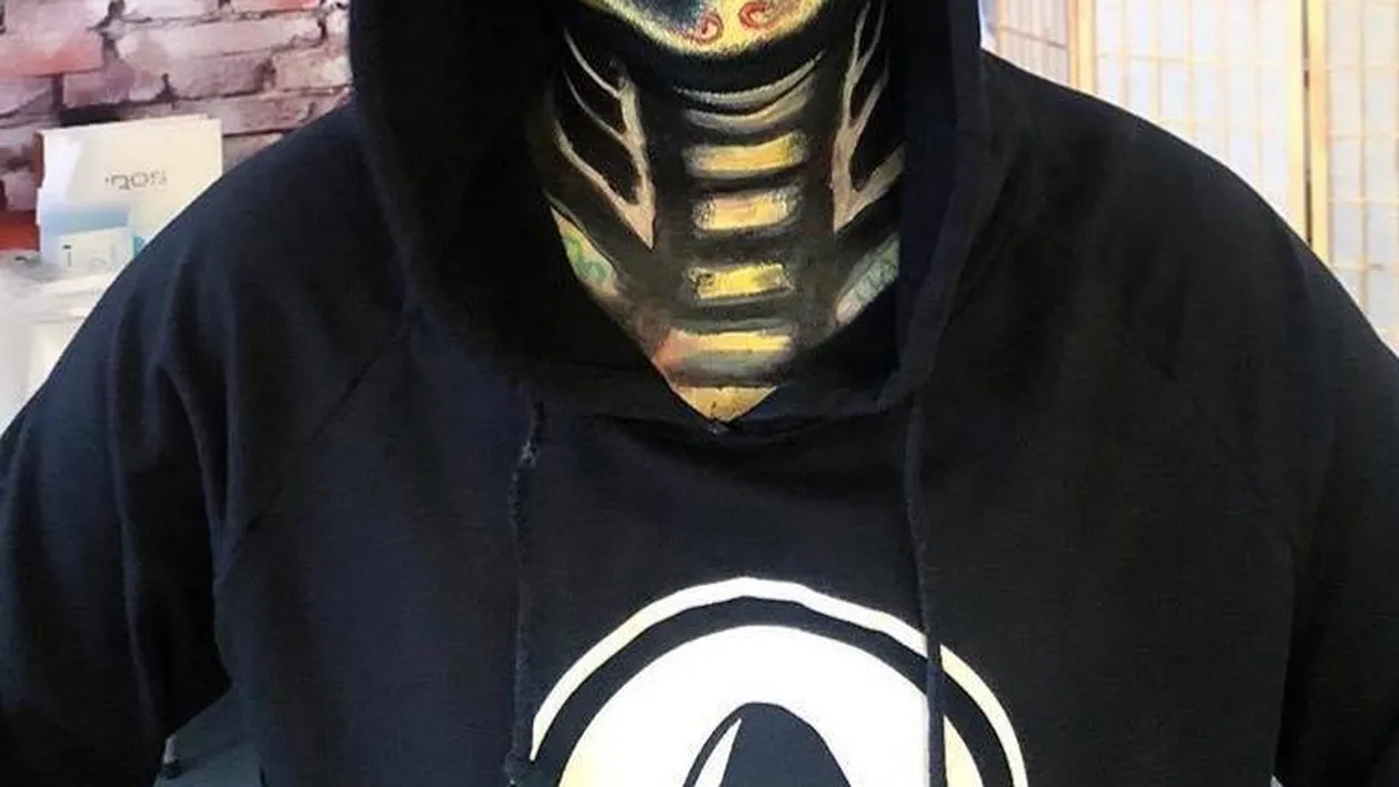 S-a deslușit misterul! Adevărul despre solistul Carla's Dreams, aflat. Cine e omul din spatele măștii