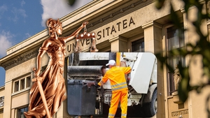 A fost gunoier în timp ce studia Dreptul. Decizia luată după ce și-a obținut diploma