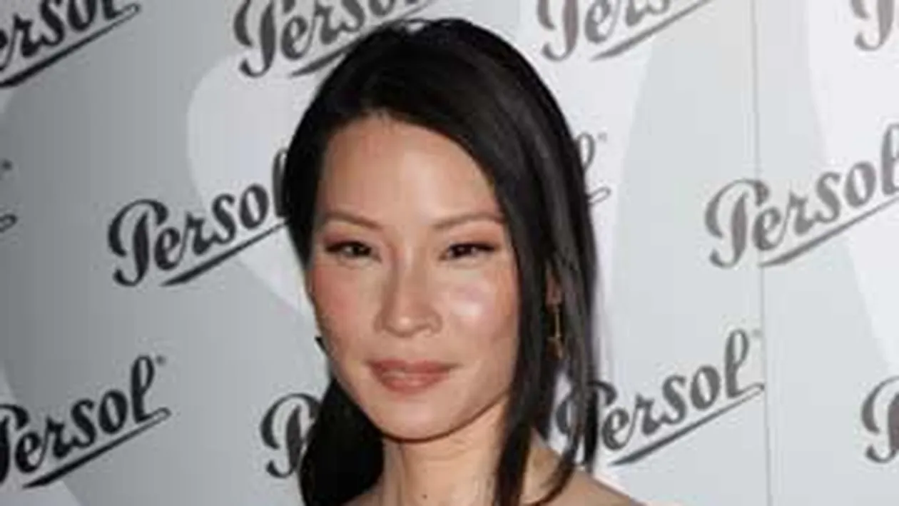 Lucy Liu si Rihanna ar putea juca impreuna in noul Charlie`s Angels