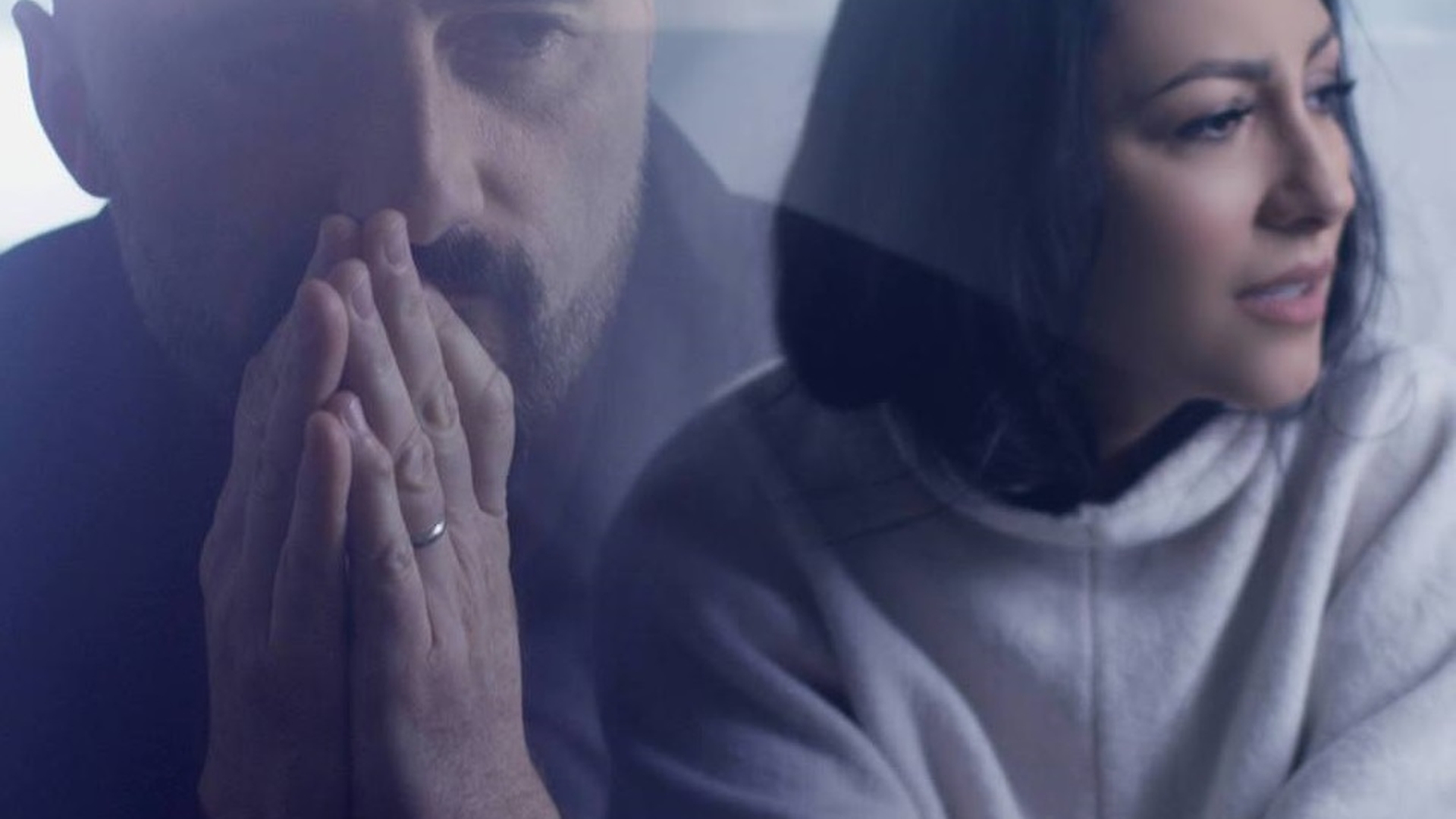 VIDEO / Andra, în lacrimi! A lansat un nou single alături de trupa Voltaj: "O piesă care m-a făcut să plâng la gândul că mulţi copii..."