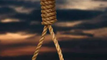 Un barbat de 33 de ani si-a pus capat zilelor! S-a spanzurat in cotetul de pasari!