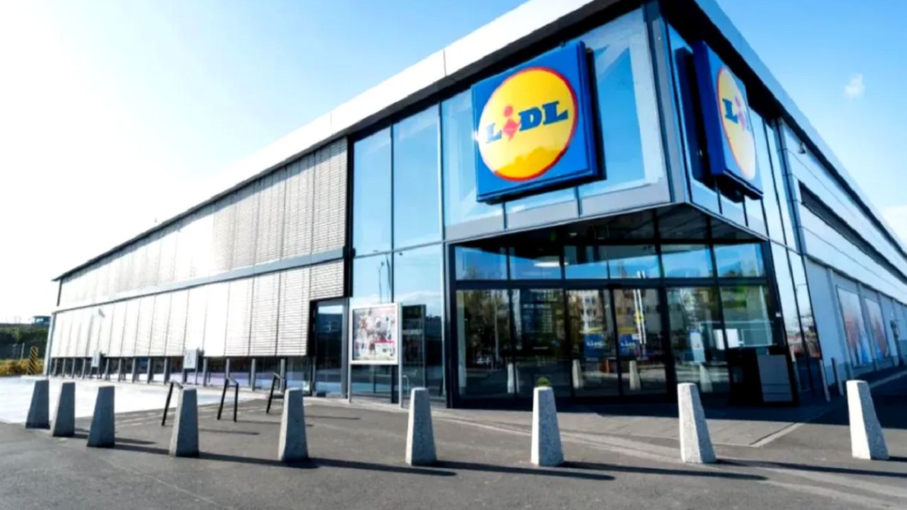 LIDL România a făcut anunțul pentru toți clienții. Ce primesc la 1 leu cheltuit în magazin