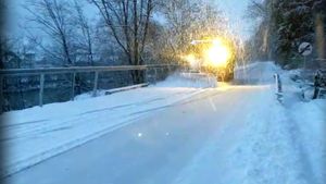 A nins ca în poveşti în România, noaptea trecută! Zonele unde zăpada a făcut ravagii. FOTO