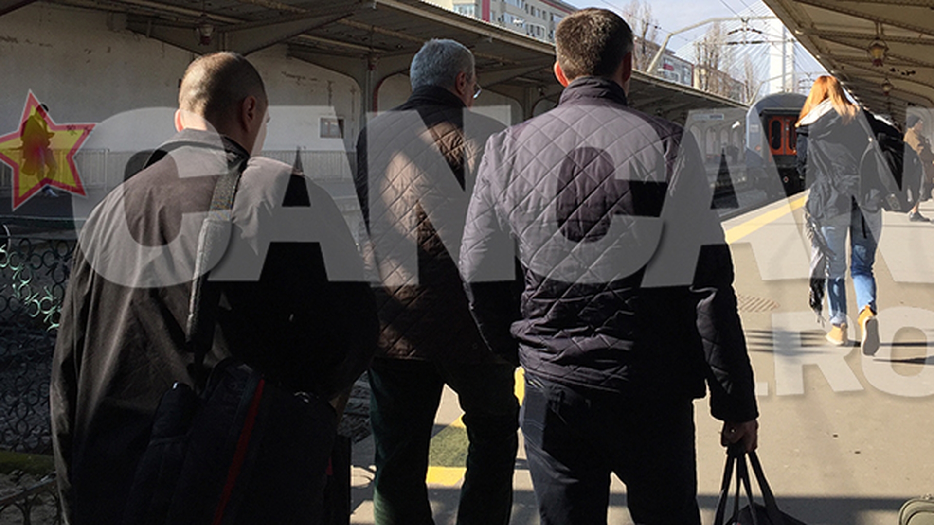 Apariţie neaşteptată într-un tren care a plecat azi din Bucureşti. A dat fotoliul limuzinei pe bancheta unui InterRegio!