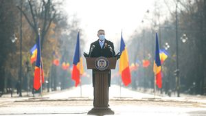 Klaus Iohannis a promulgat legea PSD care îi scapă de închisoare pe evazioniști