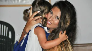 Imaginile asteptate de o lume intreaga! Antonia si-a revazut fetita si se distreaza de minune impreuna! Ce mare a crescut Maya