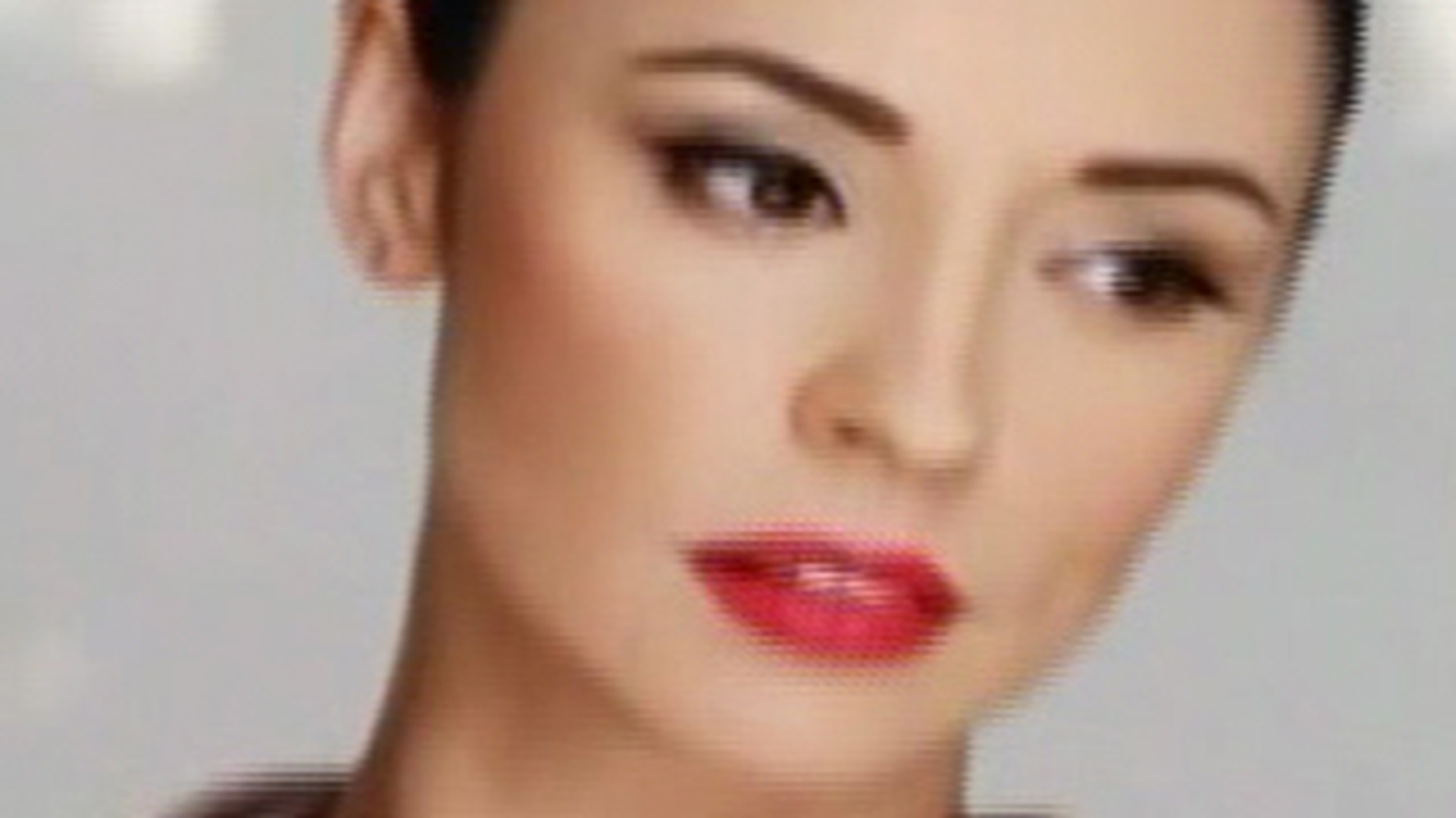 Andreea Marin vrea sa puna carne pe oase! Afla ce are voie sa manance!