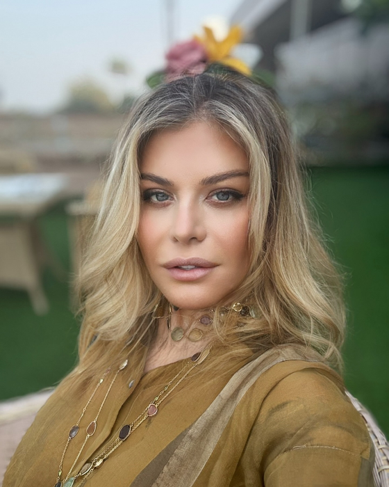 Loredana o interpretează pe Sandra Senzorial în noul film, Mentorii