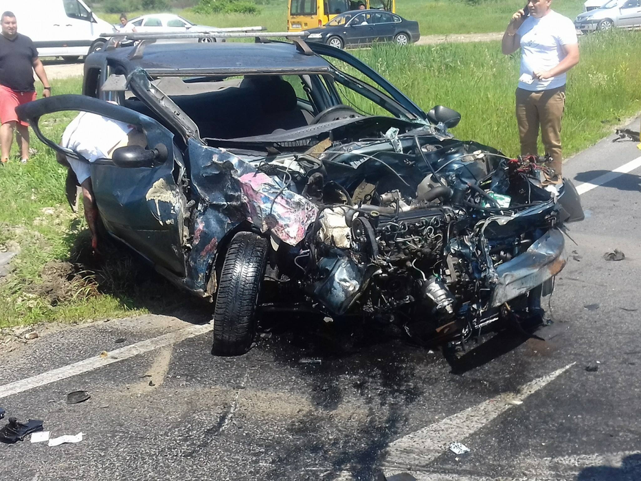 Un tânăr fotbalist din România şi-a pierdut viaţa într-un accident rutier judeţul Hunedoara!