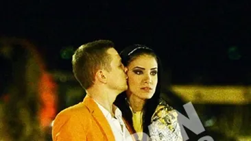 Pestrita, lovita de noroc! Adelina si-a cunoscut socrii! Razvan are intentii serioase: a dus-o deja la parinti!