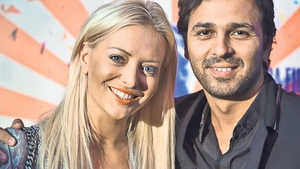 Prima reacţie a mamei DELIEI, după ce s-a scris că fiica se pregăteşte să devină mămică!