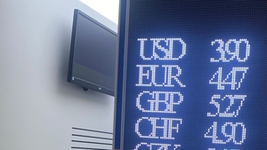 Cu câți lei se vinde 1 euro pe Aeroportul Otopeni. Lumea a crezut că este o eroare