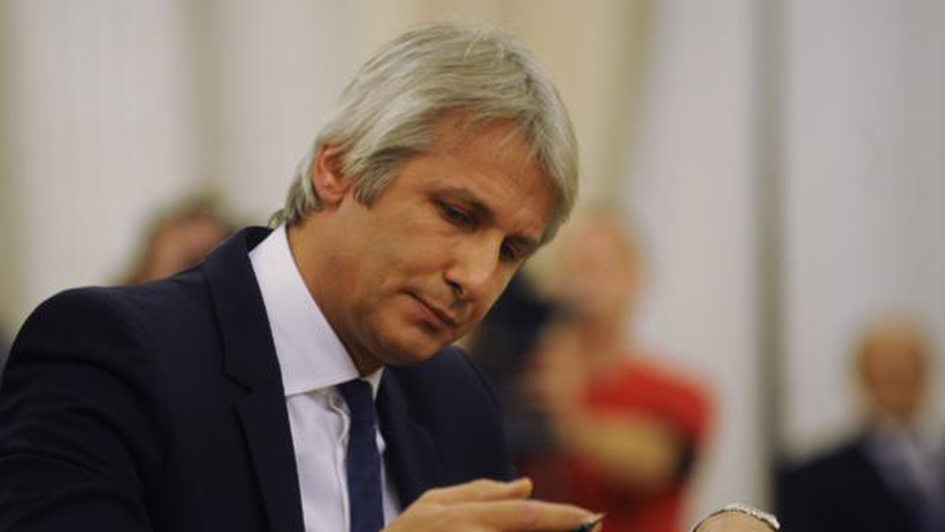 Ministrul de Finante, bacsisul si baiatul cu pizza! Ce trebuie sa faceti daca vreti sa-i dati bani celui care va livreaza mancare