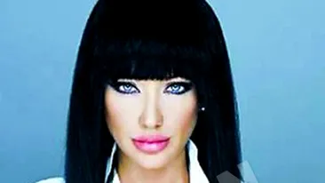 Bianca va mai purta peruca neagra doar cateva zile! Nu poate deveni bruneta fara cerere scrisa la sefi