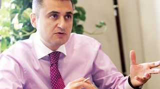 Sorin Popa, numarul doi din BRD, va fi promovat la Paris la sediul central al Societe Generale